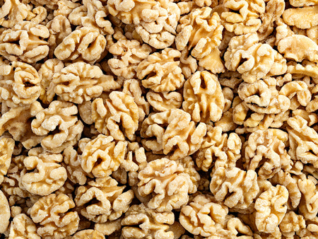 Orzechy włoskie łuskane blanszowane, połówki bez skórki 1 kg